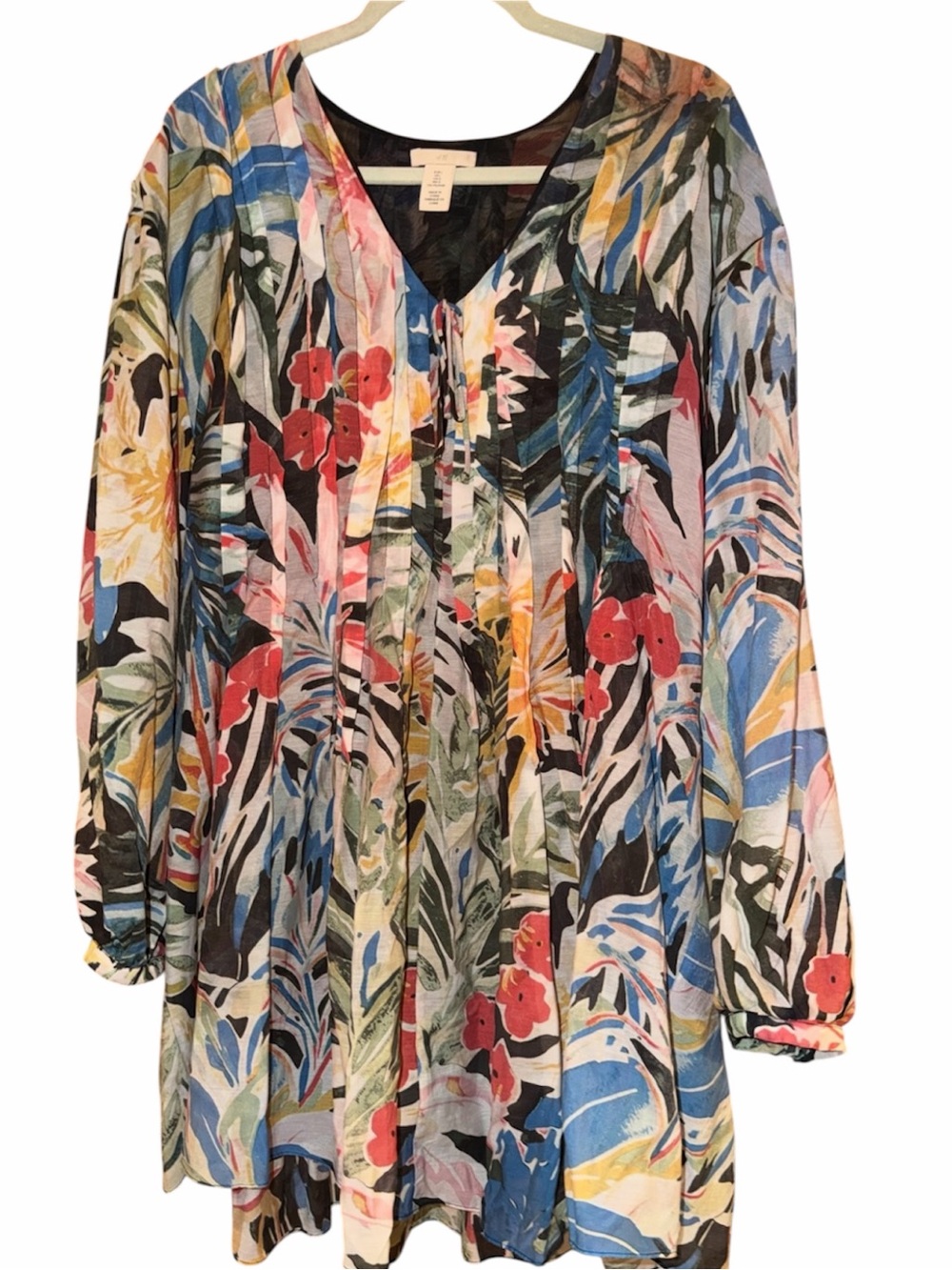 H&M Black Floral Pintucked Dress. Size Large.